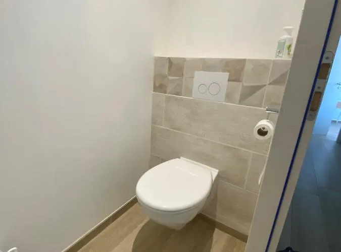 Domus Aurea Maison Doree بيت للعطل *